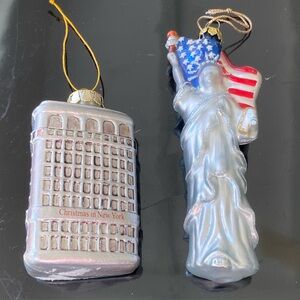 NY Christmas - Iconic New York Glass Ornament Set - Silver and Multicolor